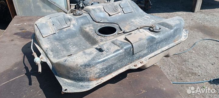 Бак топливный, бензобак Киа Спектра
