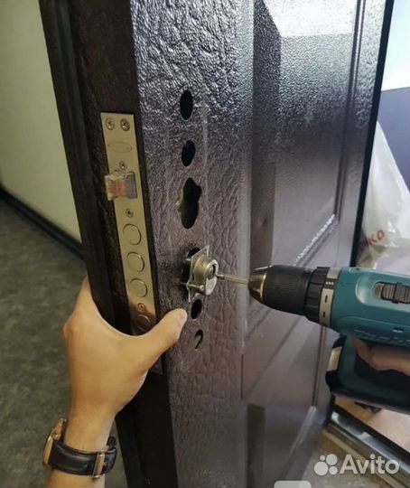 Установка, ремонт, вскрытие, замена дверных замков