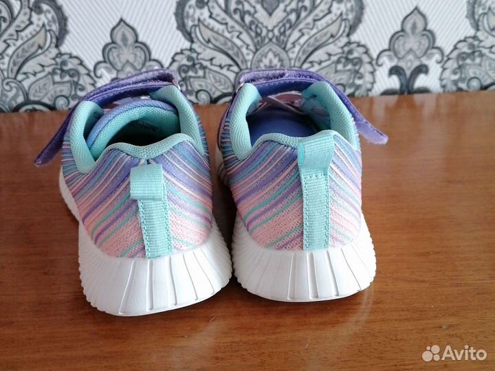 Кроссовки лёгкие для девочки 29