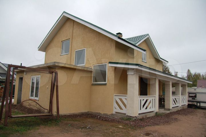 Коттедж 145 м² на участке 8 сот.