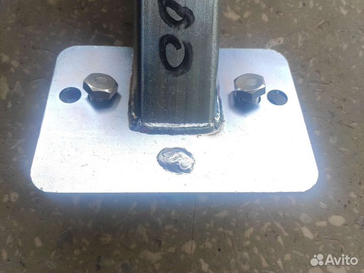 Кронштейн запасного колёса 15-16 на прицеп