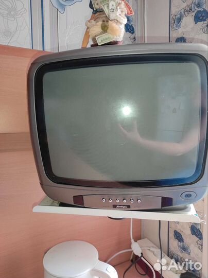 Продам телевизор