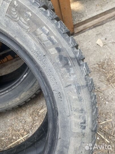 Michelin X-Ice North XIN2 215/55 R16