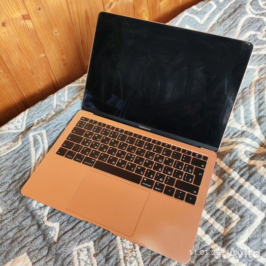 Apple MacBook air 2020 i3