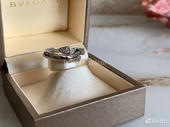 Кольцо Bvlgari serpenti белое золото с бриллиантам