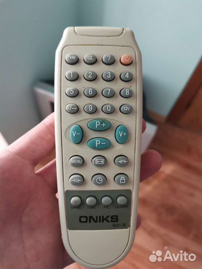 Телевизор Oniks рабочий с пультом д/у