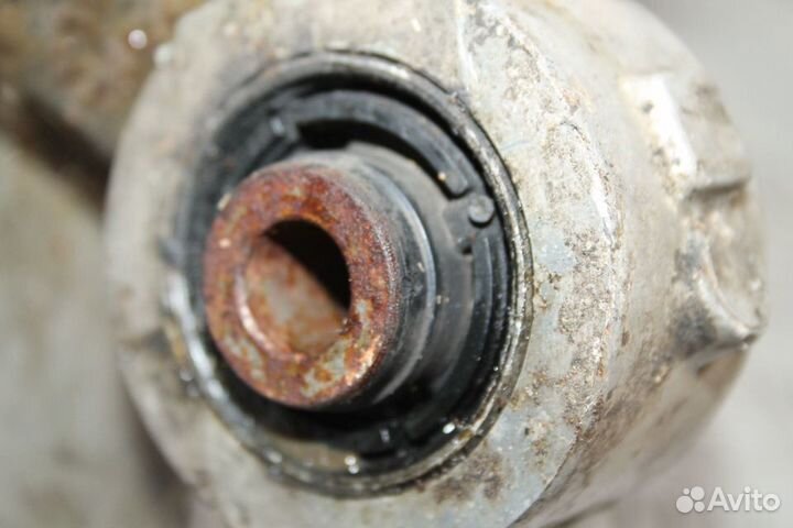 Ступица кулак задний правый Suzuki Kizashi 2WD