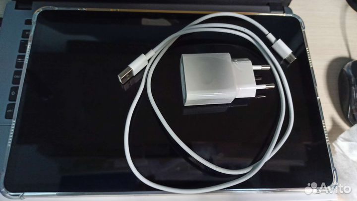 Huawei matepad 11 (+ чехол)