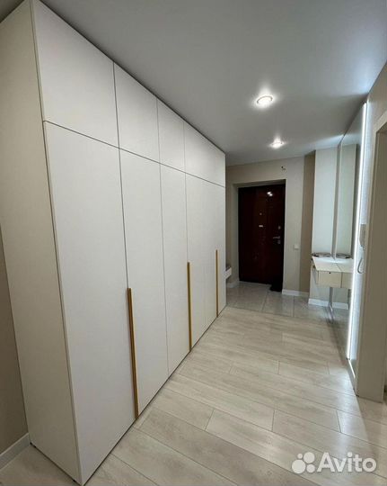 Шкаф распашной с фрезеровкой