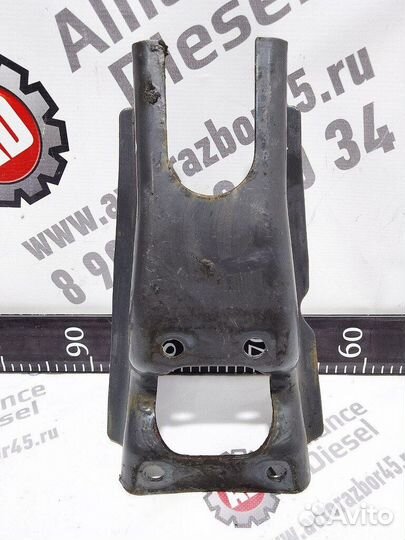 Кронштейн амортизатора передней оси верхн. левый/п