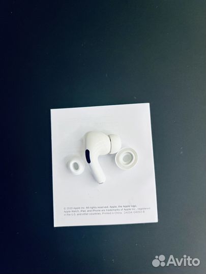 Правый наушник Apple AirPods Pro (1-го поколения