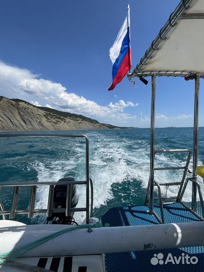 Морские прогулки на катере