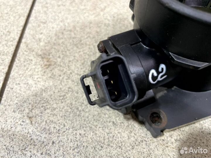 Дроссельная заслонка Ford Focus I