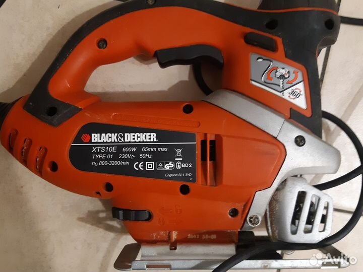 Электролобзик black decker