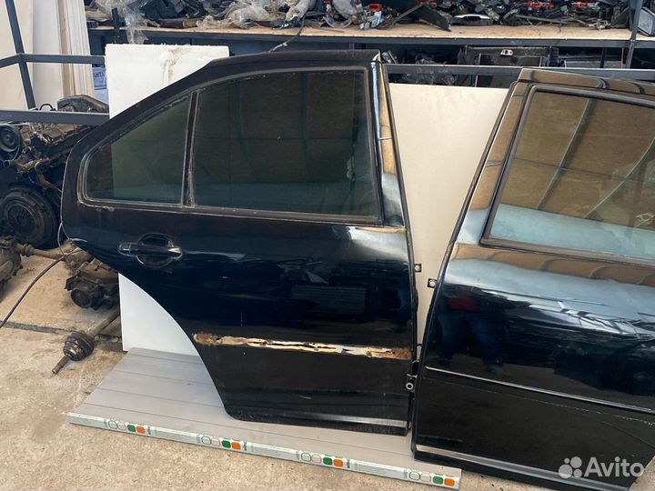 Volkswagen Bora задние двери в сборе