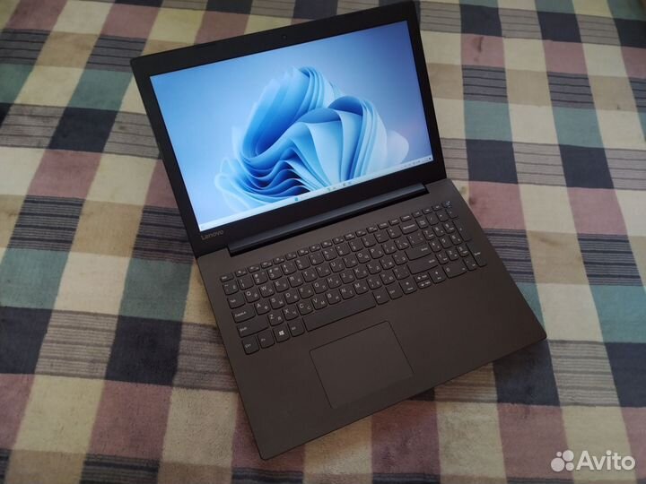 Ноутбук Lenovo