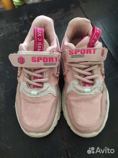 Кроссовки для девочки