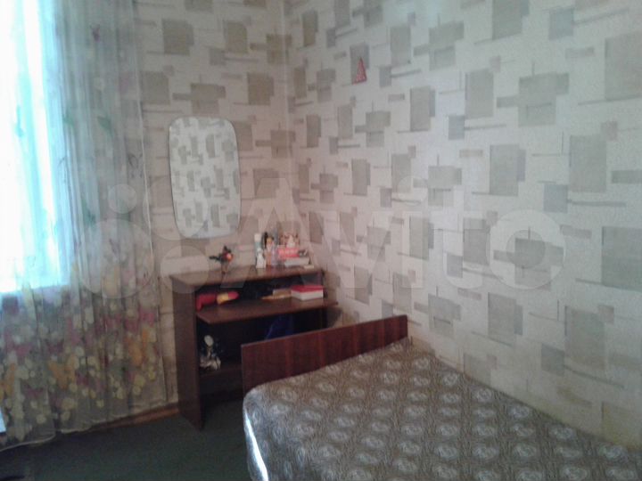 Комната 25 м² в 2-к., 1/3 эт.