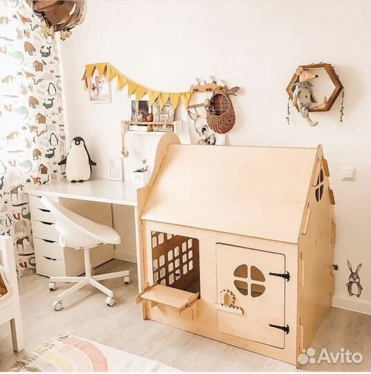 Детский игровой домик из дерева