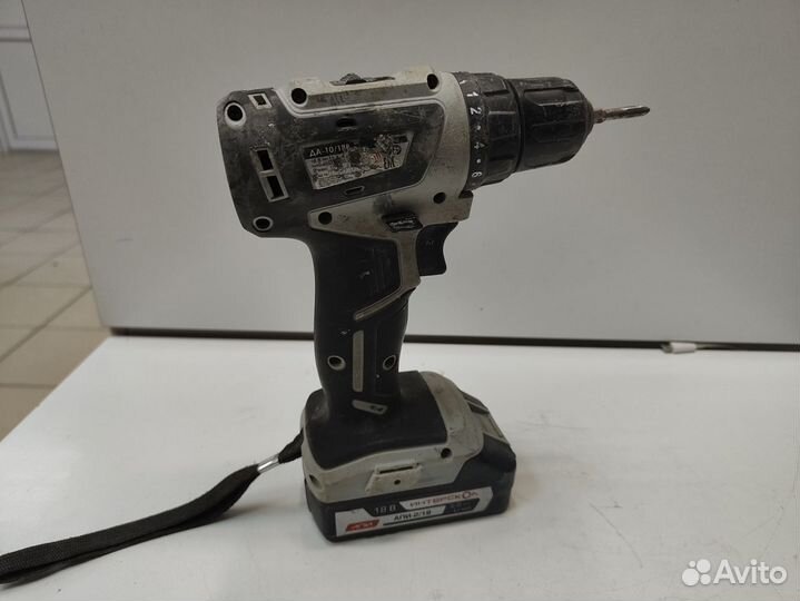 Шуруповерт Интерскол да-10/18В