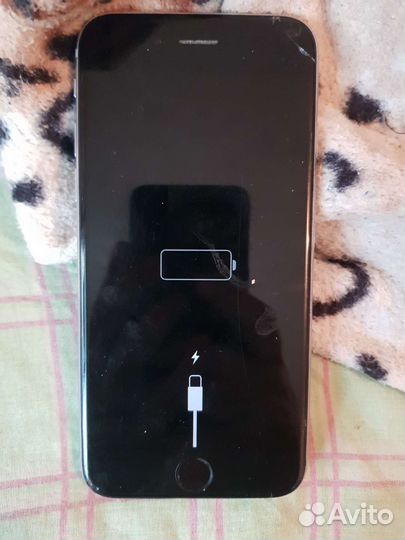 Телефон iPhone 6s