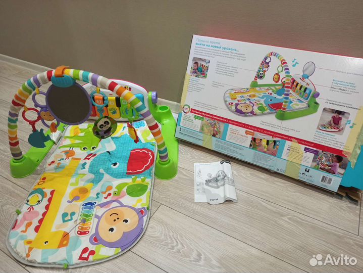 Развивающий коврик fisher price с пианино