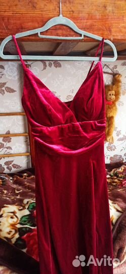 Вечернее платье