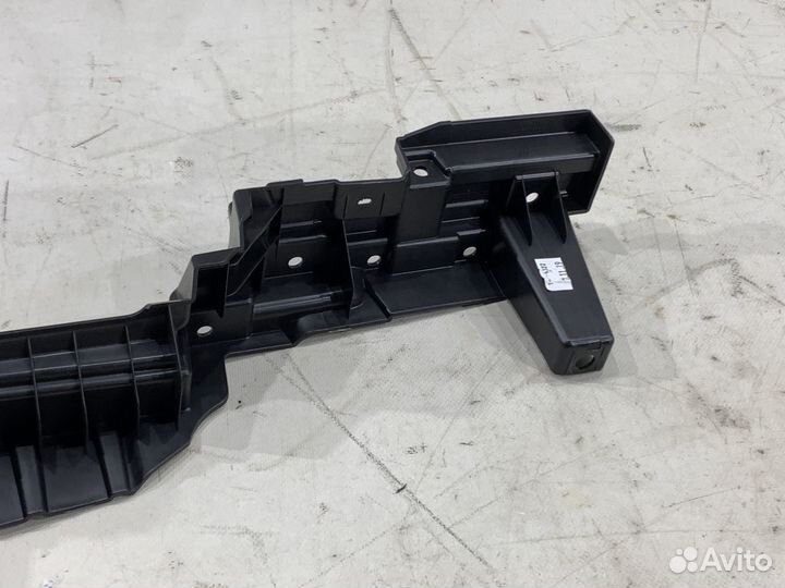 Правый кронштейн полки багажника BMW X5 G05