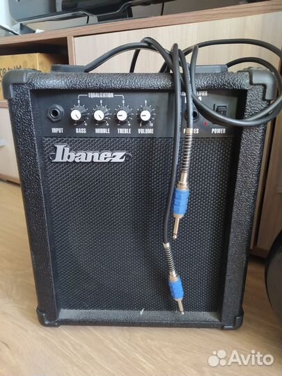 Бас гитара ibanez + комбик