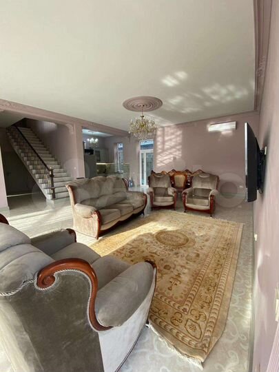 Дом 300 м² на участке 6 сот.