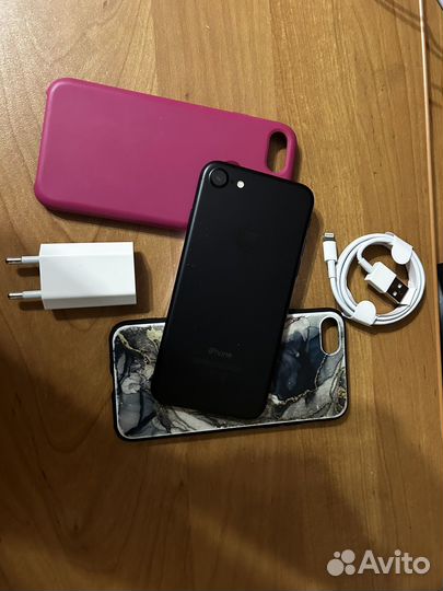 Телефон iPhone 7