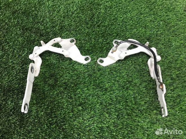 Петля капота передняя Bmw 3 E90 N54B30 2006