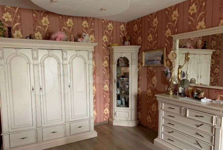 5-к. квартира, 128 м², 4/5 эт.