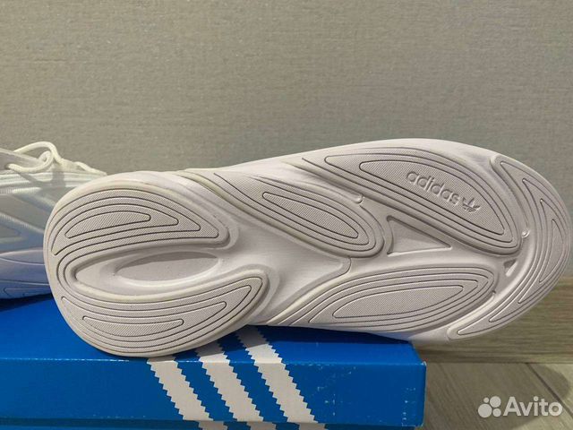 Кроссовки adidas ozelia