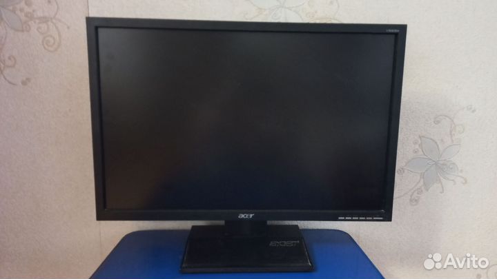 Монитор Acer v223w 1680x1050, 60 Гц, TN, «22»