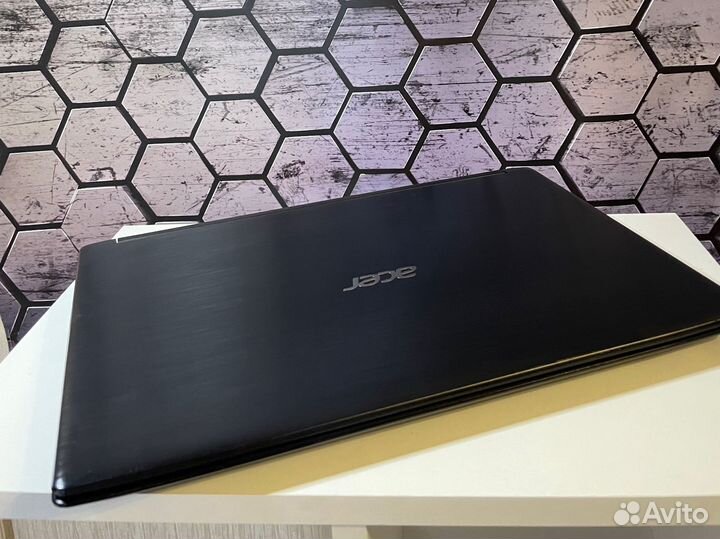Мощный Acer Ryzen 3, SSD, Vega 3 full HD