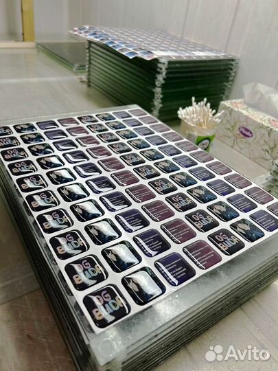 Печать стикеров наклеек с любым дизайном