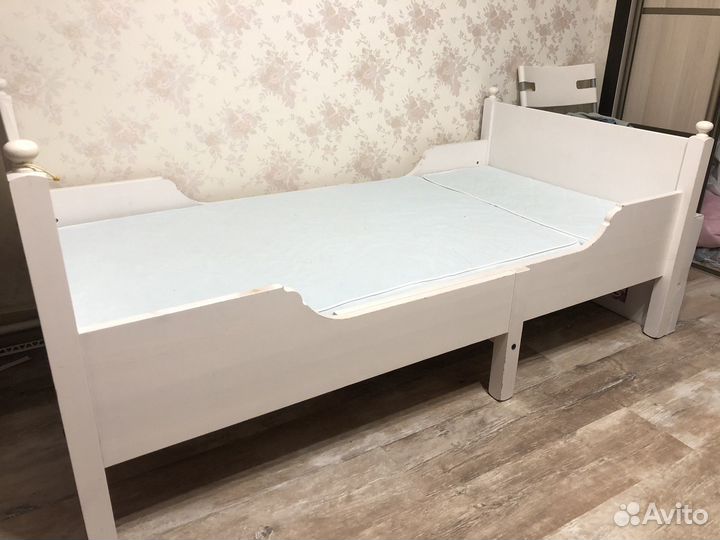 Раздвижная кровать IKEA Сундвик