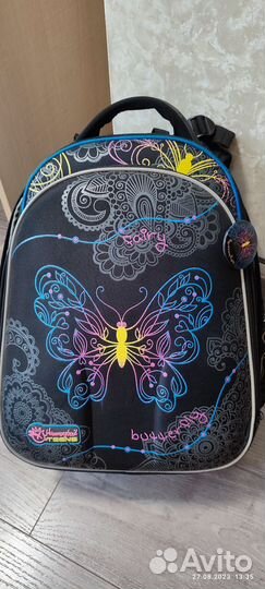 Рюкзак школьный для девочки Hummingbird