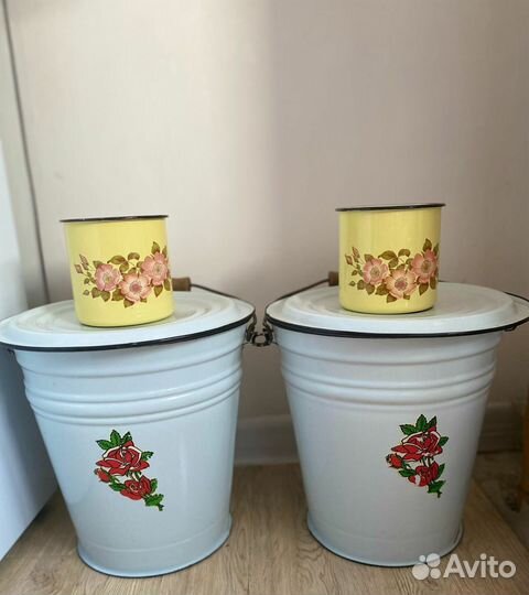 Набор посуды кастрюли(8л,5л-2000,20 и 10л по 3000)