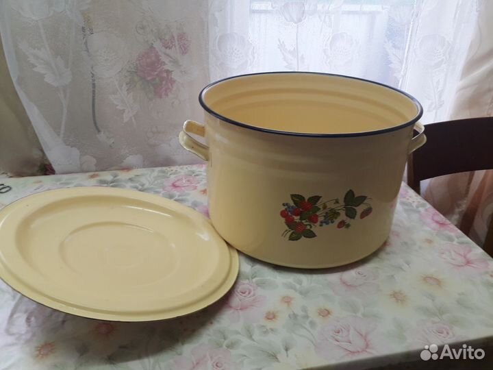 Кастрюля -бак эмалированный 20-25л