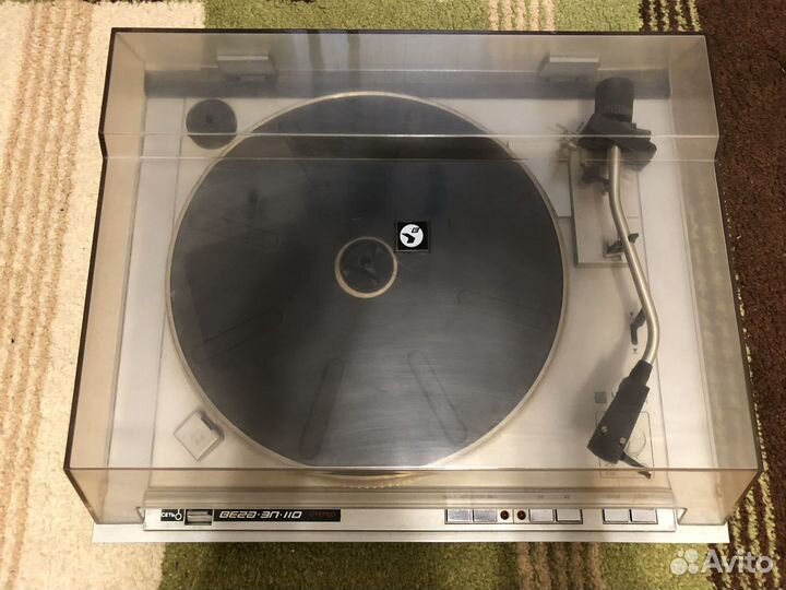 Проигрыватель винила