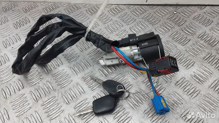 Замок зажигания Peugeot Partner (1996-2008)