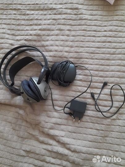 Беспроводные наушники Philips