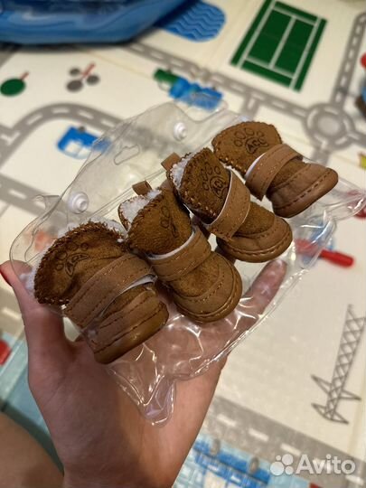 Зимние ботинки для собак