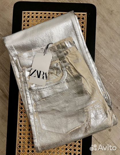 Джинсы zara металлик