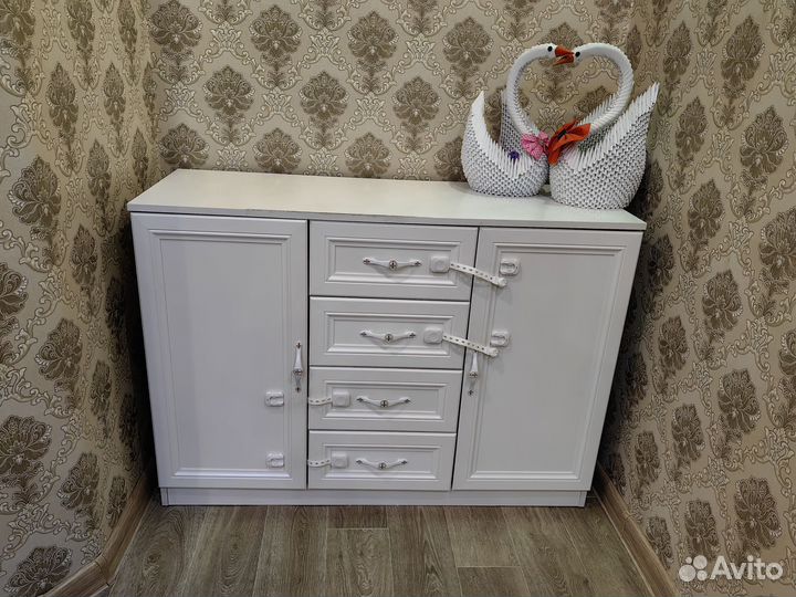 Комод белый