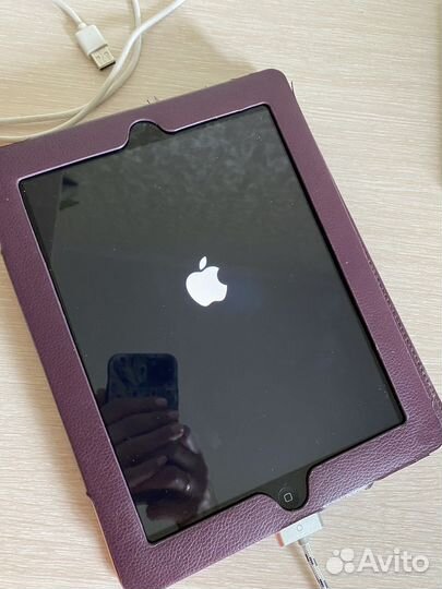 iPad 2 Wi-Fi + 3G 2011 64 gb