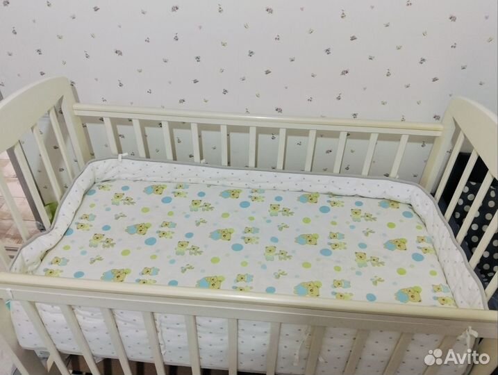 Кроватка маятник