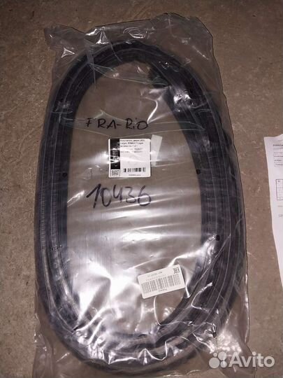 Уплотнитель двери LADA Largus,Renault Logan